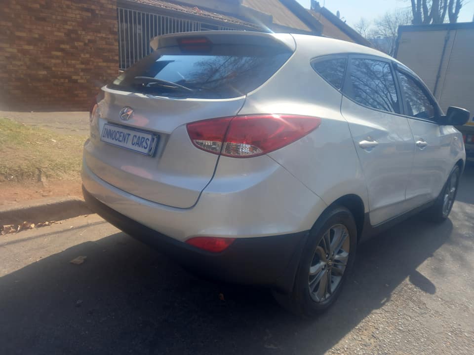 2015 HYUNDAI ix35 2.0 ENGINE PETROL, MANUAL, MILEAGE SILVER COLOR, PRICE
