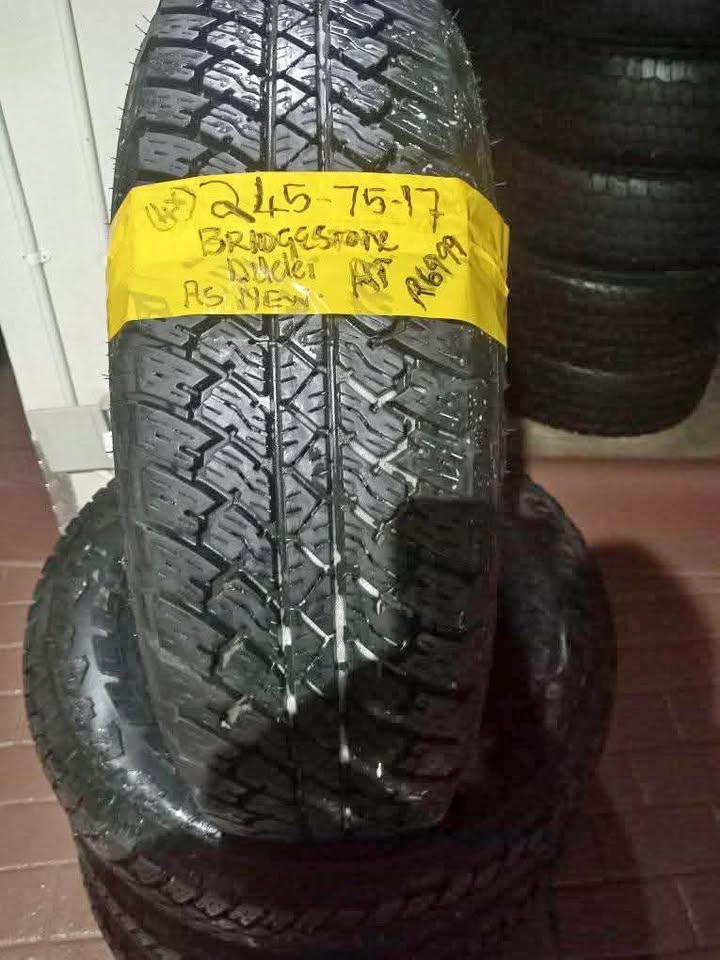 Set of 4x Bridgestone Dueler AT As NEW - Private Seller Set of 4x Bridgestone Dueler AT As NEW - Private Seller