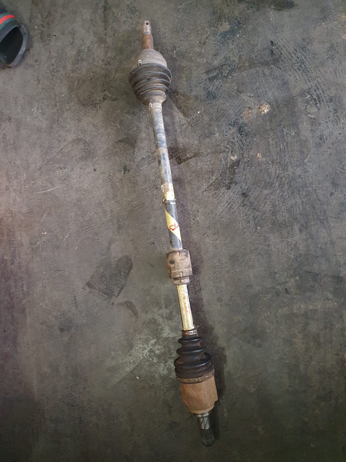 A Nissan Almera 2017 model DRIVESHAFTS, DOORS, AND TAILLIGHTS FOR SALE