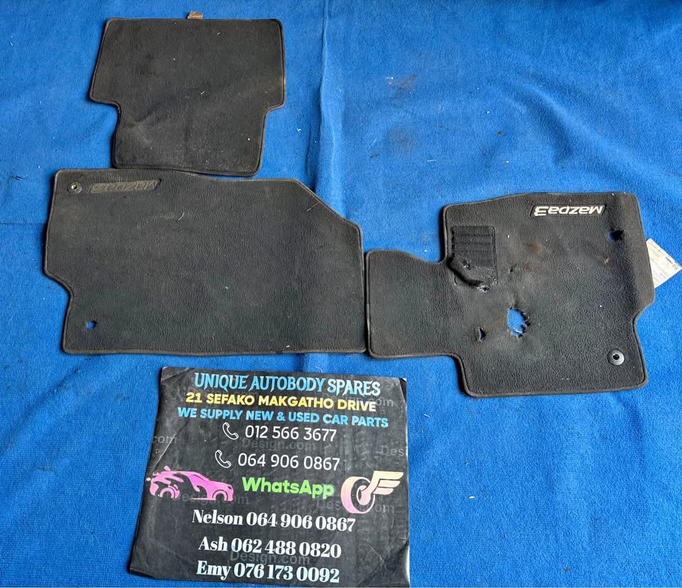 Mazda 3 Carpet Mat Set - Private Seller Mazda 3 Carpet Mat Set - Private Seller