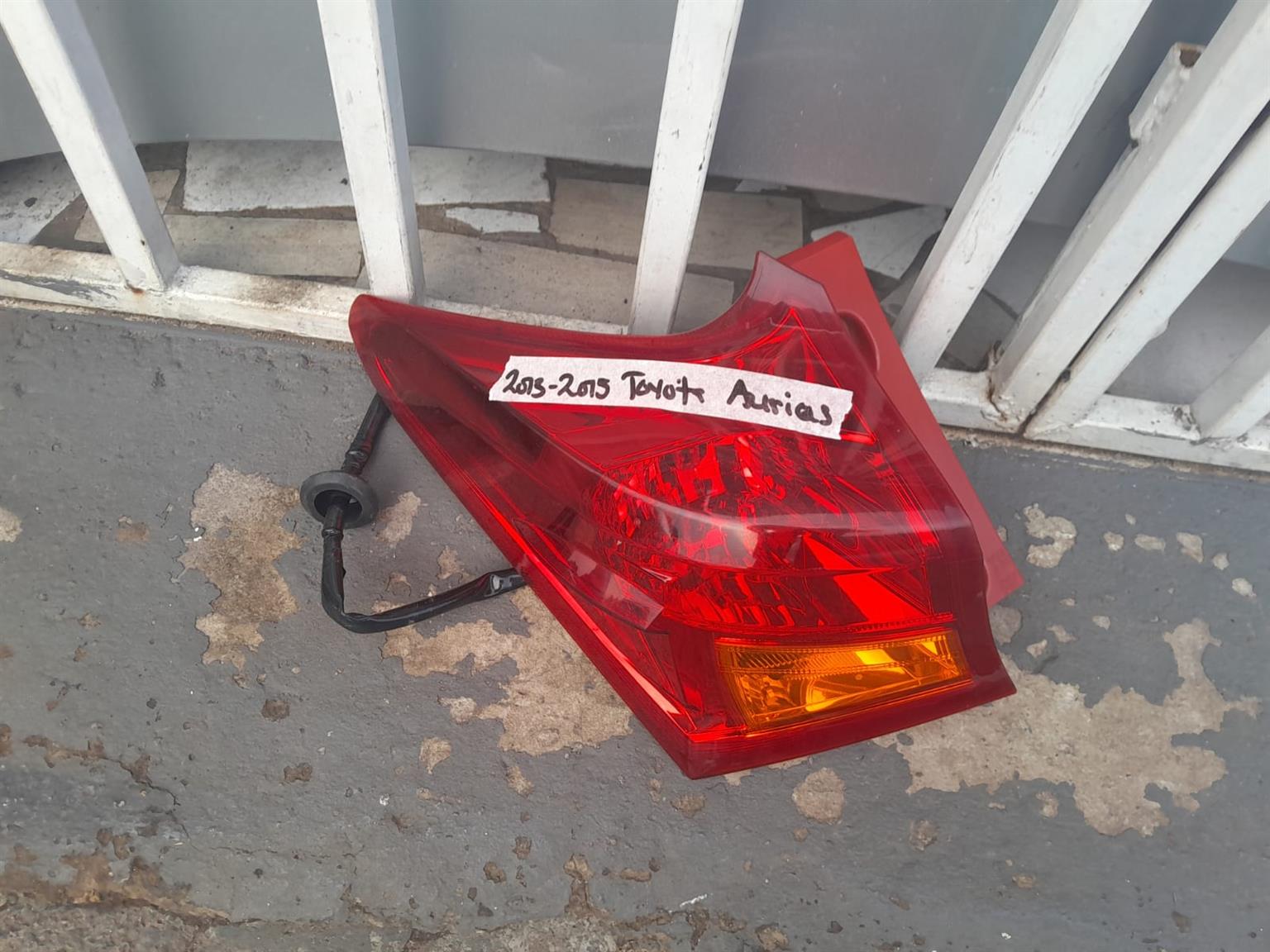 2013-2015 TOYOTA AURIS LEFT SIDE TAILLIGHT FOR SALE - Private Seller