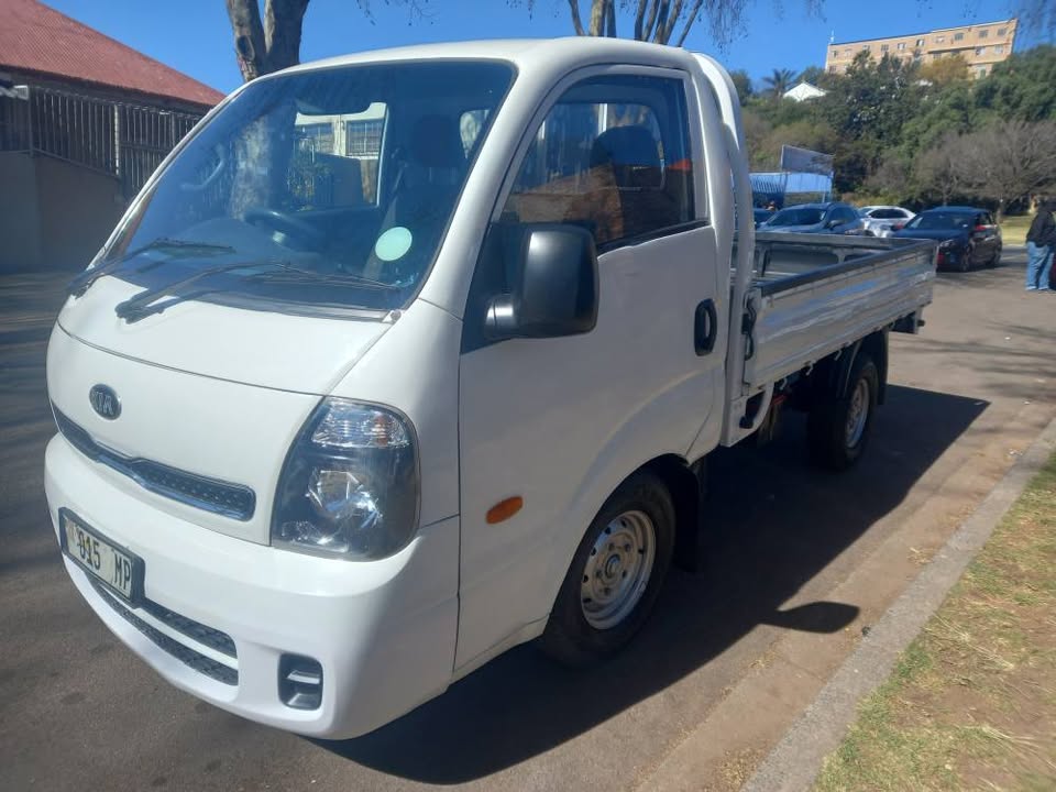 2018 Kia K2700 DIESEL, Manual, White,