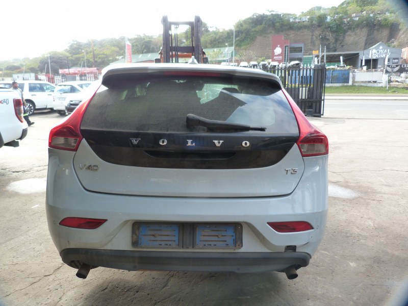 Volvo V40 T3 Eite AT Grey - 2015 STRIPPING FOR SPARES - Private Seller Volvo V40 T3 Eite AT Grey - 2015 STRIPPING FOR SPARES - Private Seller