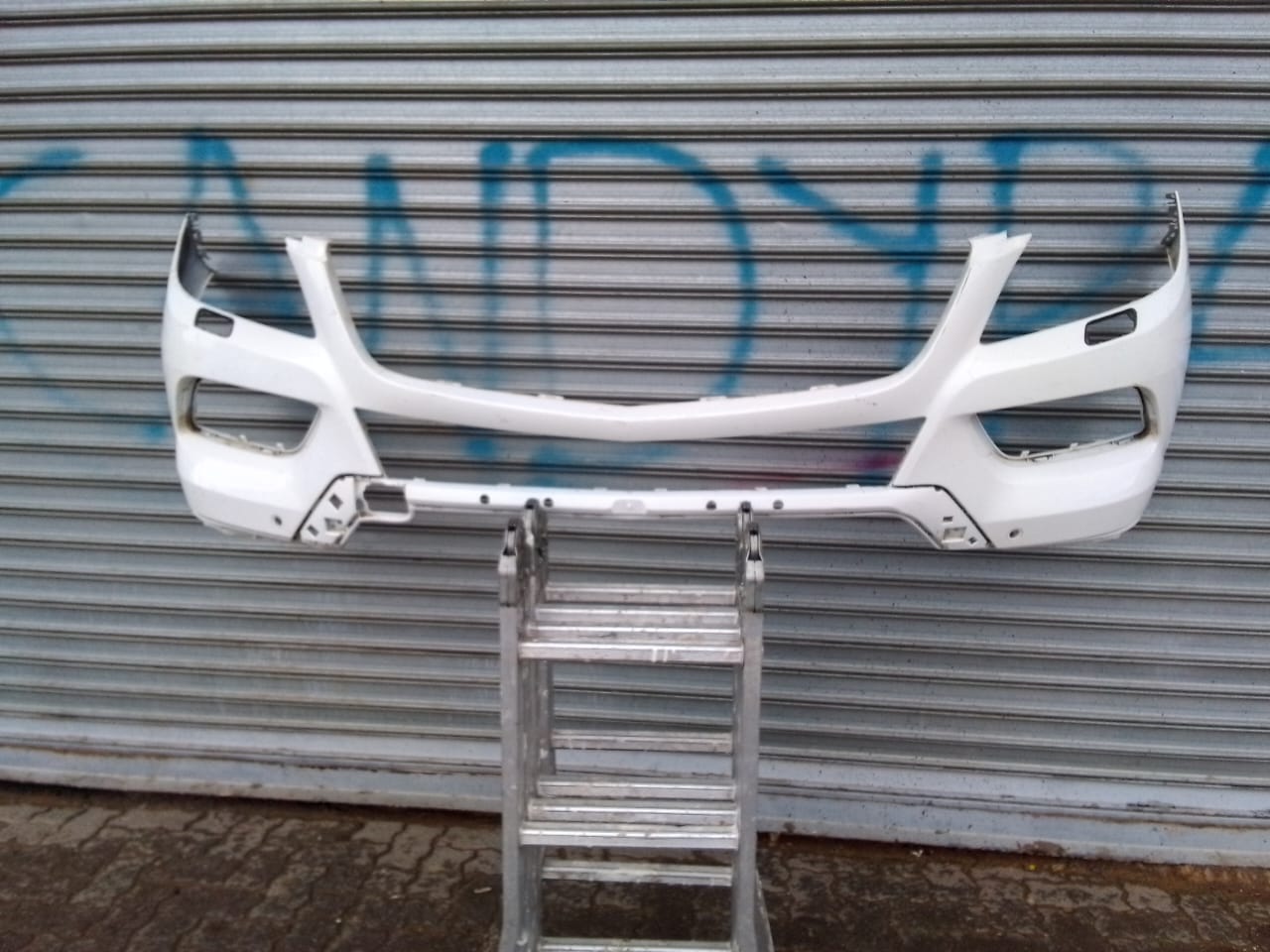 2012-2014 MERCEDES ML-350 FRONT BUMPER
