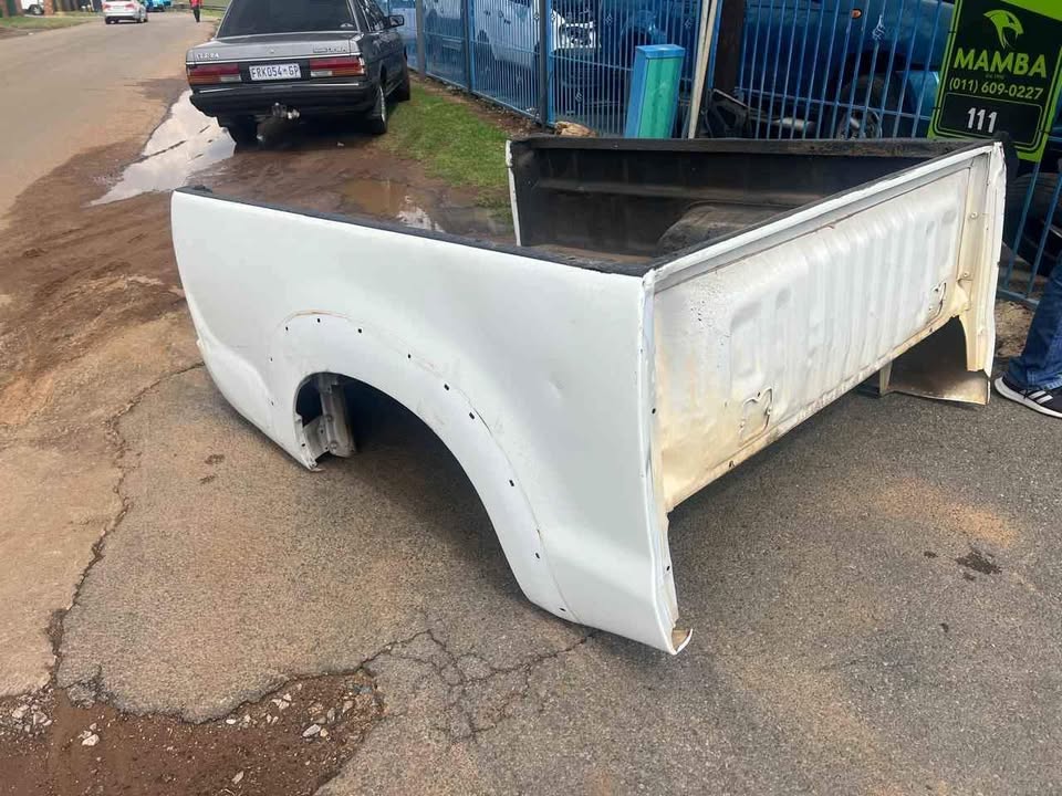 Toyota hilux d4d Super cab loadbin available Call or whatsapp Carl @Circle 7 used part - Private Seller Toyota hilux d4d Super cab loadbin available Call or whatsapp Carl @Circle 7 used part - Private Seller