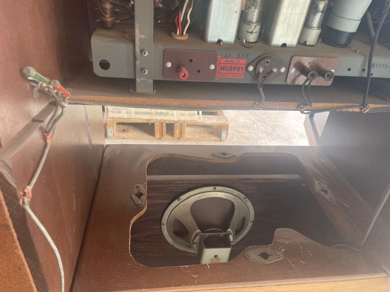 Antique imbuia Radiogram, Murphy tube radio