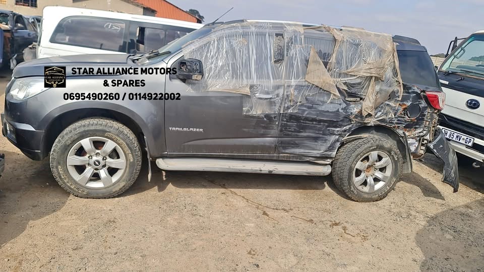 CHEV TRAILBLAZER 4X4 2014 CODE 2 2.8 STRIPPING FOR SPARES - Private Seller CHEV TRAILBLAZER 4X4 2014 CODE 2 2.8 STRIPPING FOR SPARES - Private Seller