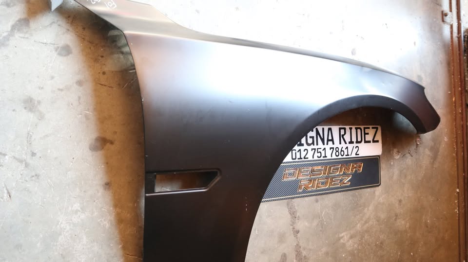 BMW F01/F02 (7 SERIES ) FRONT RIGHT FENDER - Private Seller BMW F01/F02 (7 SERIES ) FRONT RIGHT FENDER - Private Seller