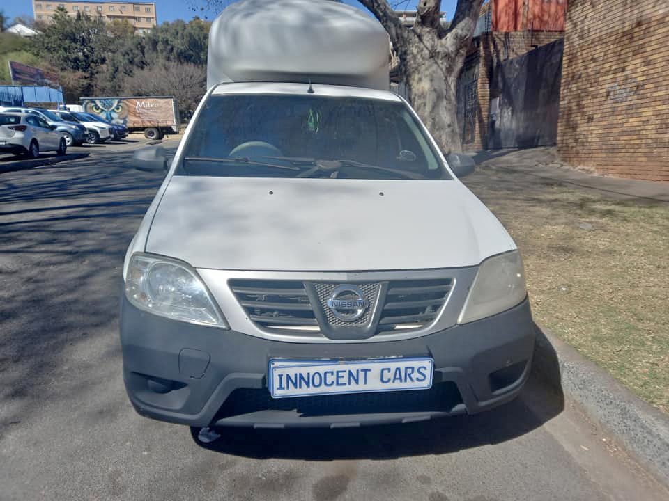 2016 NISSAN NP200 1.4 ENGINE PETROL, MANUAL, WHITE COLOR,139000KM 2016 NISSAN NP200 1.4 ENGINE PETROL, MANUAL, WHITE COLOR,139000KM