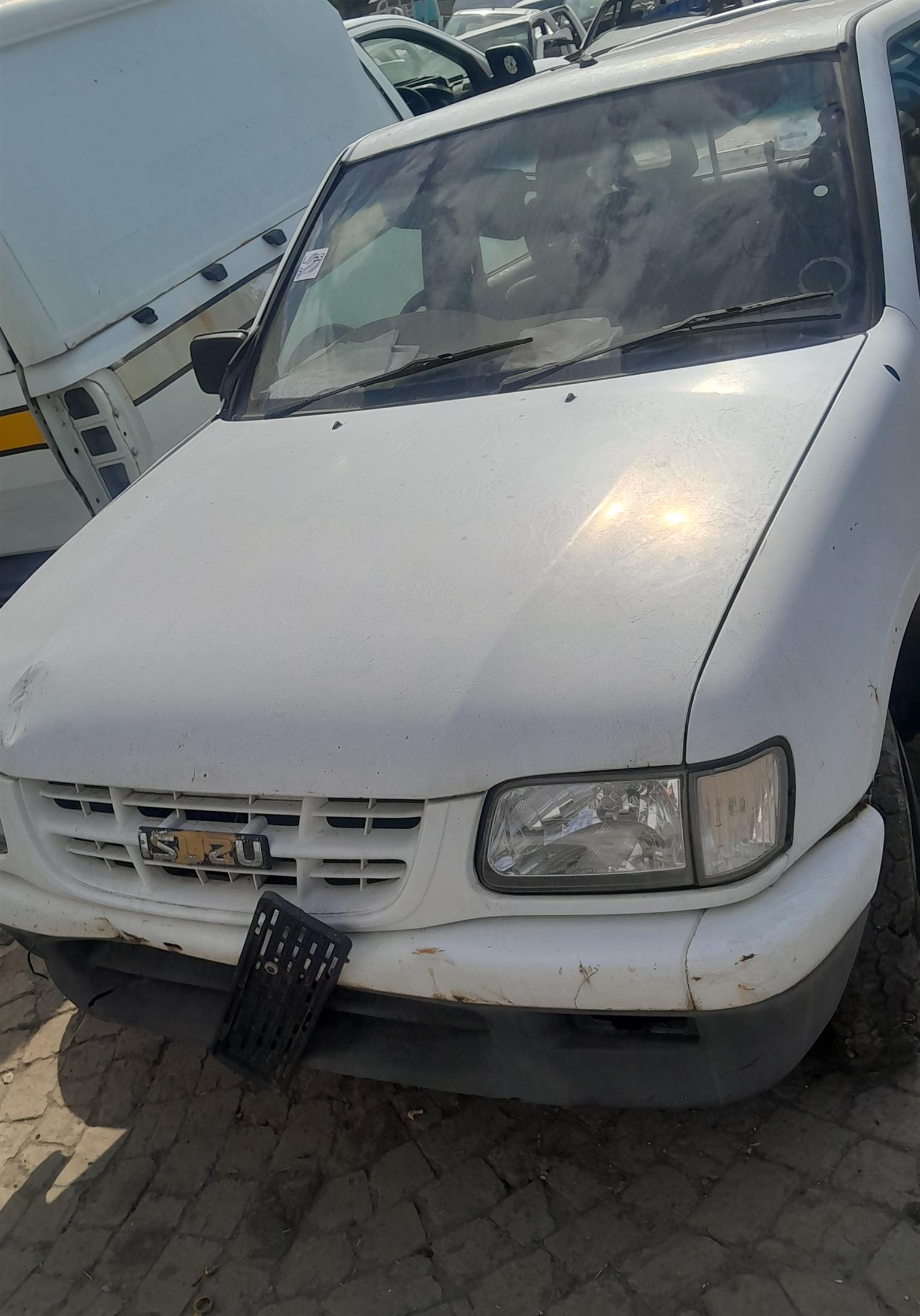 Isuzu KB 220 LE Model 2000 to 2004 stripping for spares at Autocity Spares Ruste - Private Seller