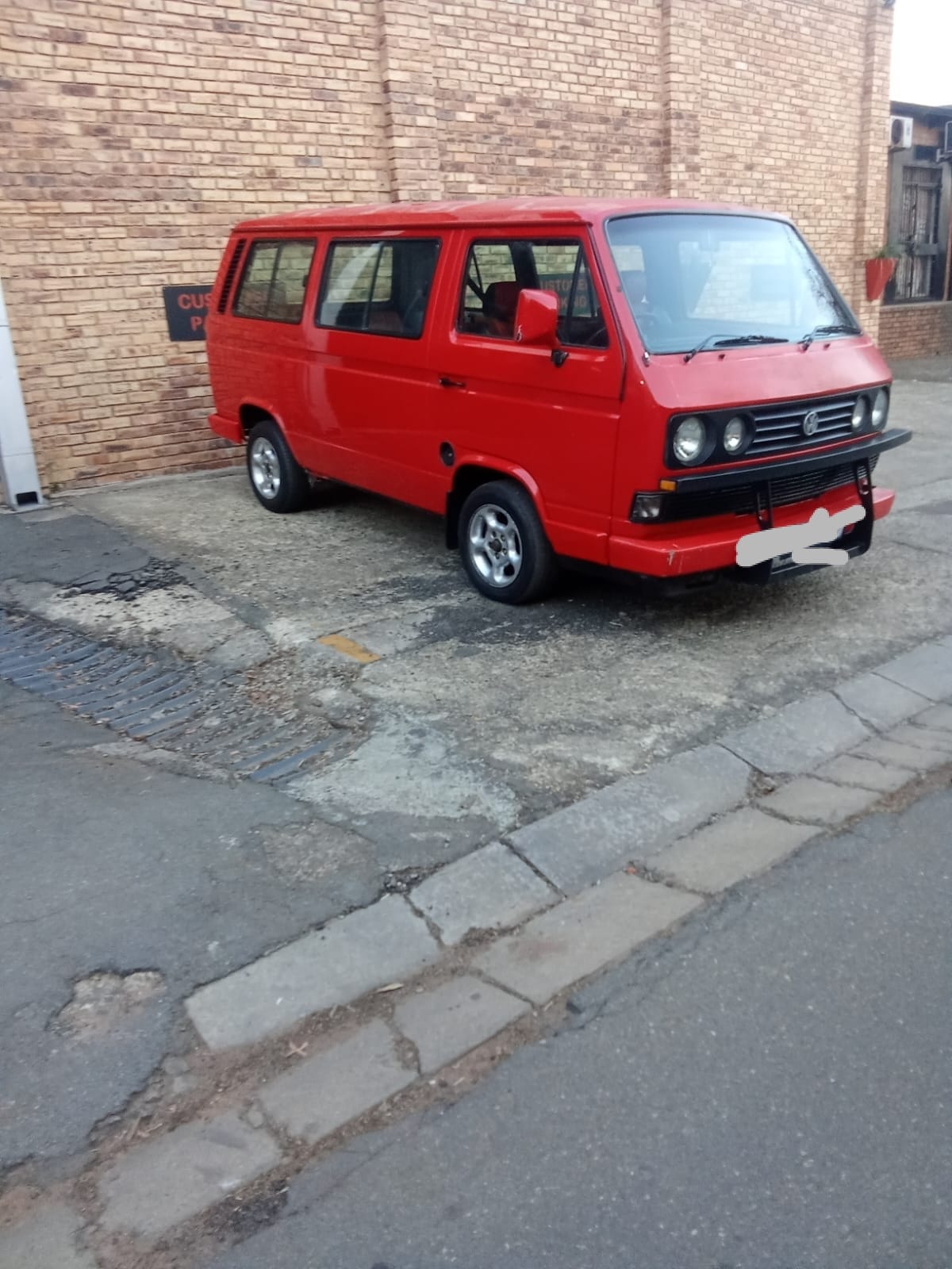 VW MICROBUS 2.3i VERY RELIABLE CAR WITH ORIGINAL ENGINE, DRIVE SMOOTHLY ...