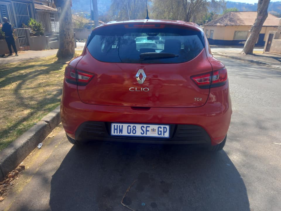2019 RENAULT CLIO 4 900T ENGINE PETROL, MANUAL, MILEAGE 58000KMS, MAROON COLOR