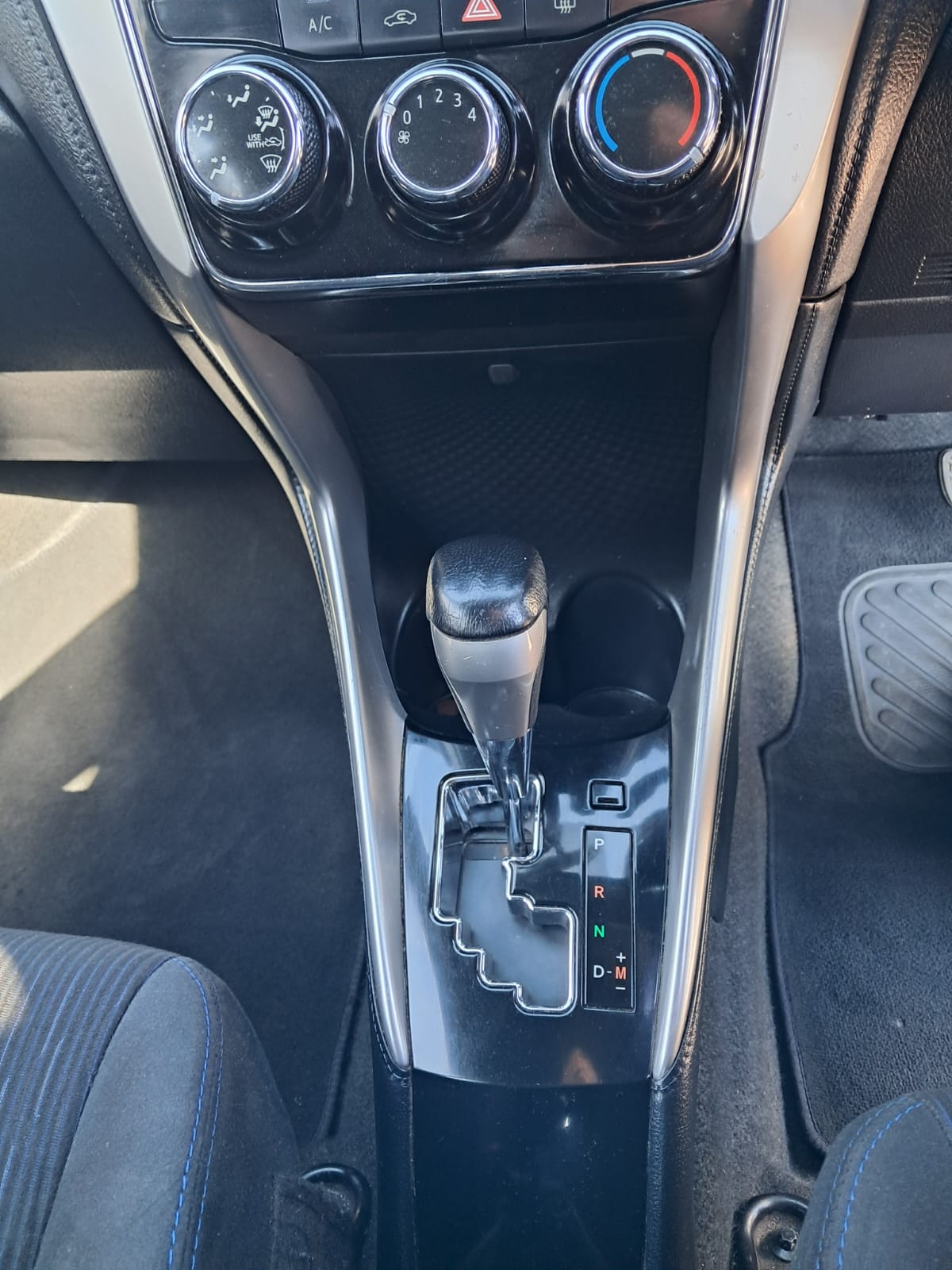 2020 Toyota Yaris XS cvt