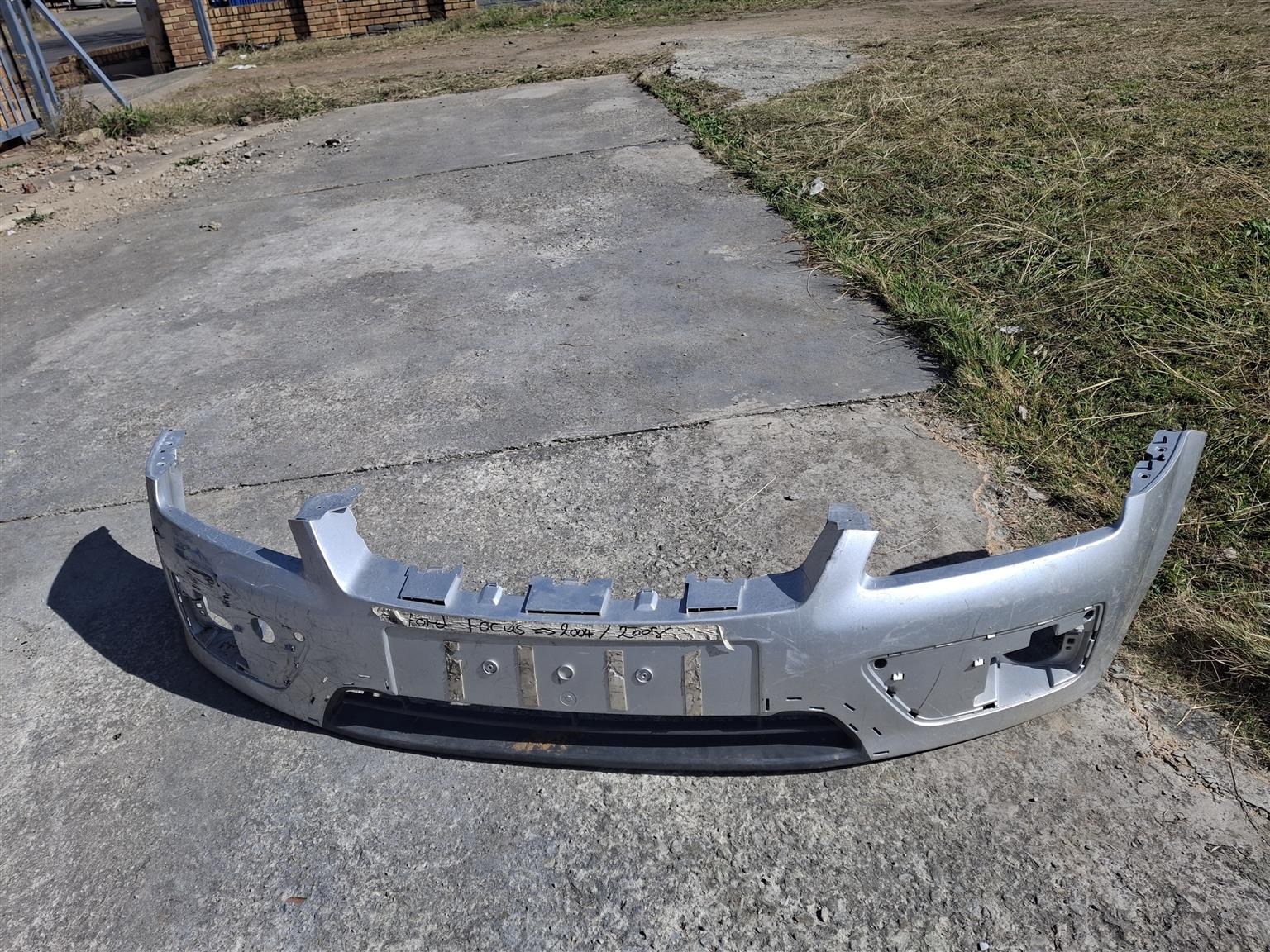 Ford Focus front bumper for sale - Private Seller Ford Focus front bumper for sale - Private Seller