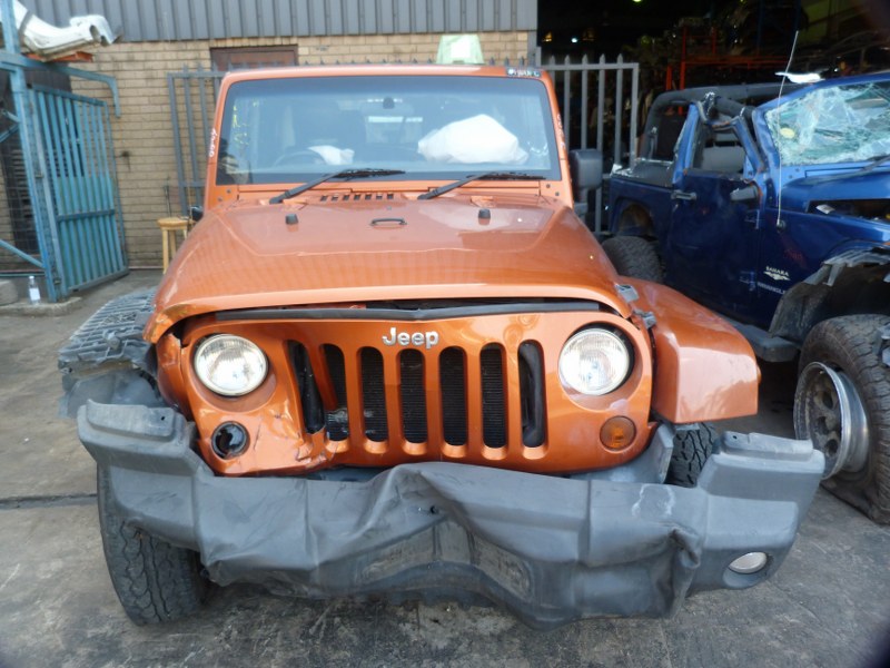 Jeep Wrangler 3.8 Sahara AT Burnt Orange - 2011 STRIPPING FOR SPARES - Private Seller Jeep Wrangler 3.8 Sahara AT Burnt Orange - 2011 STRIPPING FOR SPARES - Private Seller