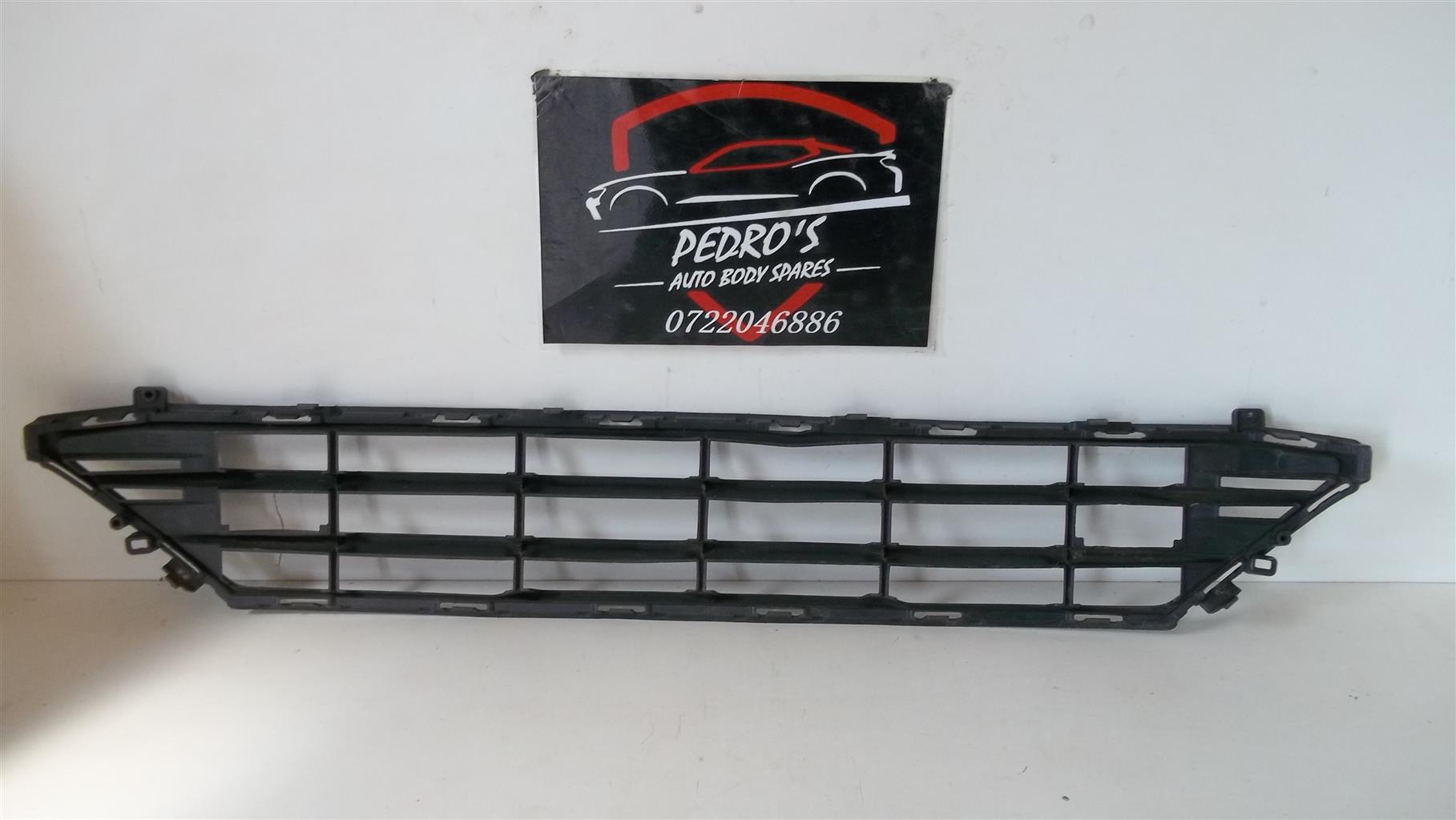Volvo XC60 front bumper lower grilles - Private Seller Volvo XC60 front bumper lower grilles - Private Seller