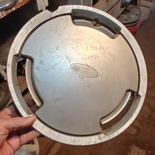 Ford Sierra, 13 inch wheel cap