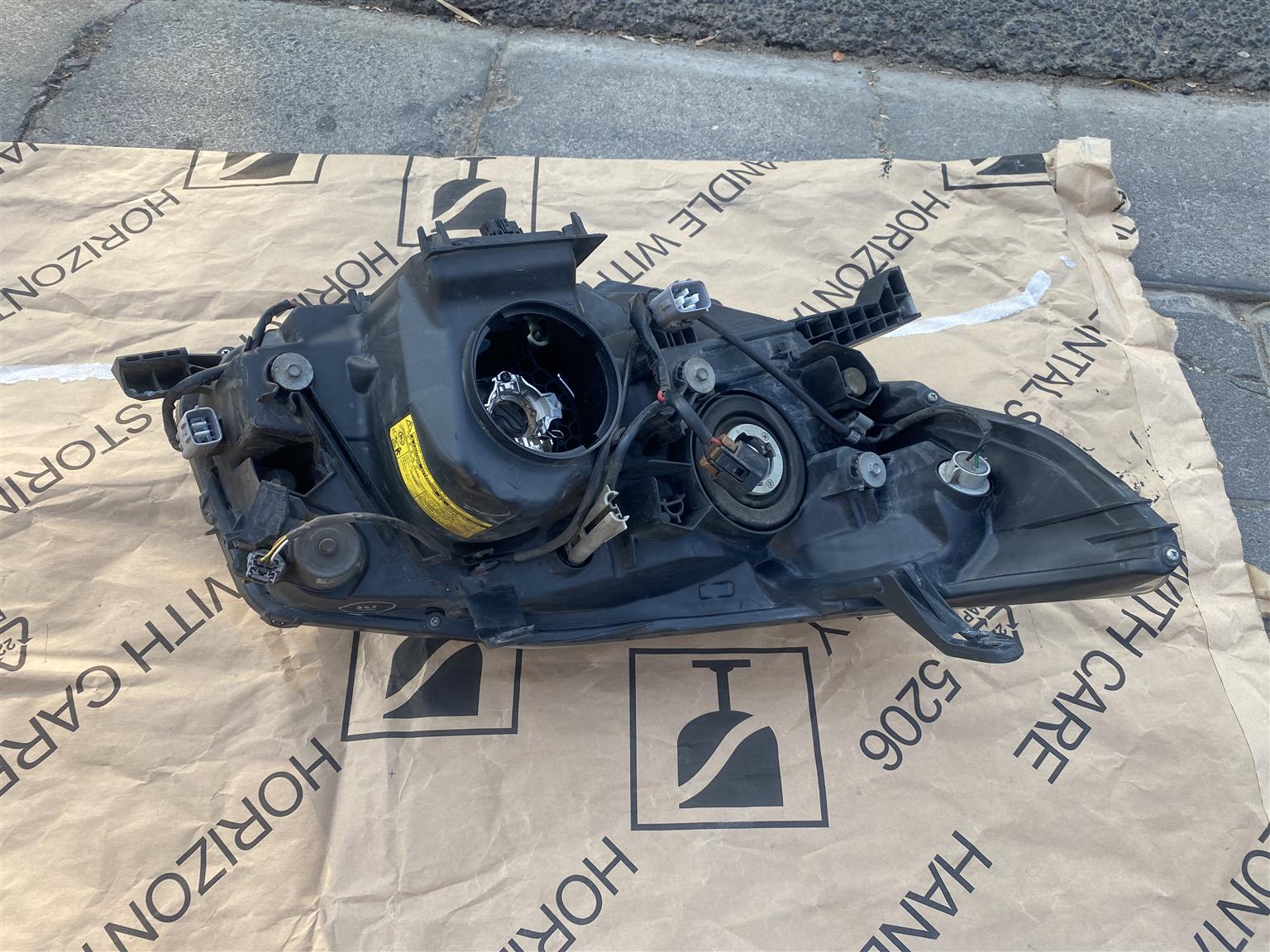 2014 TOYOTA LAND CRUISER PRADO HEADLIGHT LEFT SIDE FOR SALE
