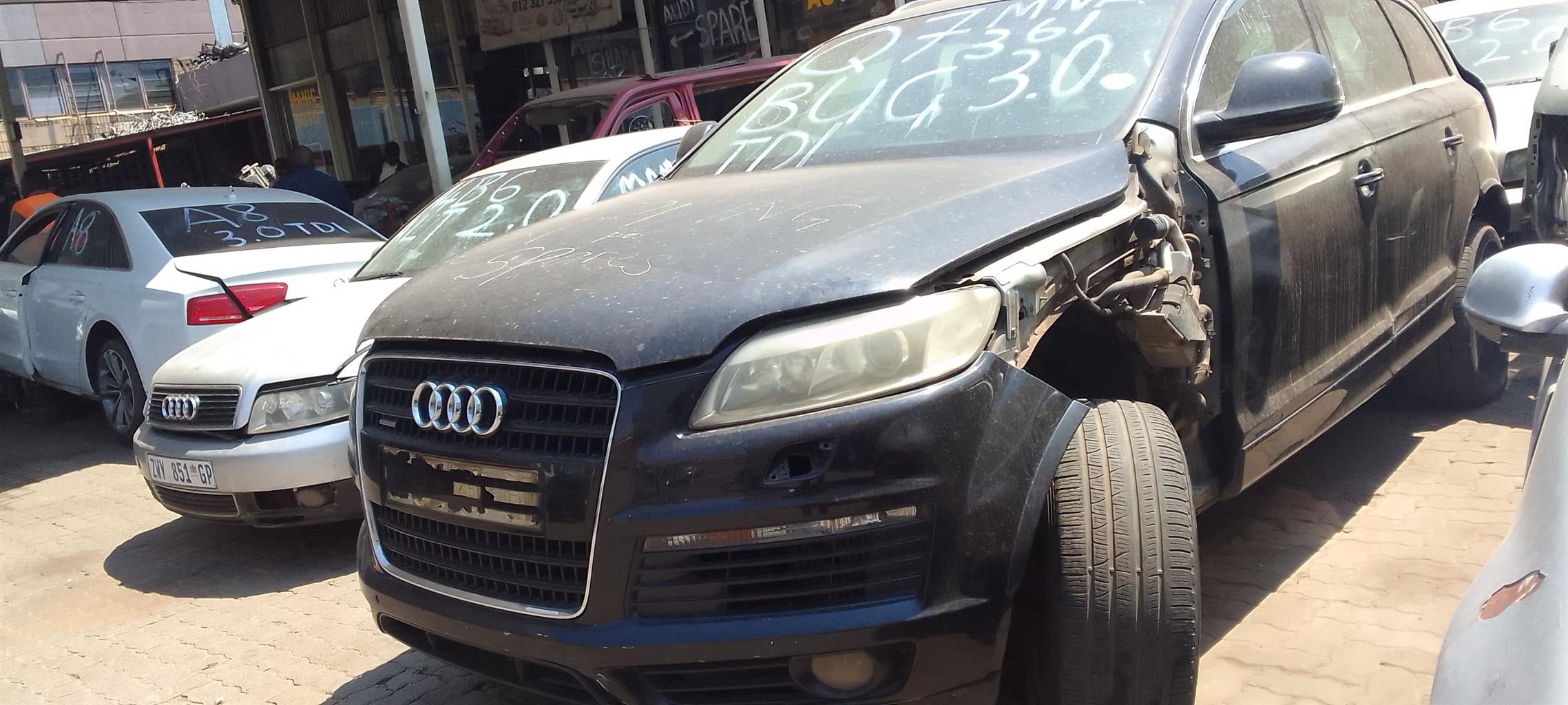 Audi Q7 3.0 TDI 2012 Model for Stripping - Private Seller Audi Q7 3.0 TDI 2012 Model for Stripping - Private Seller