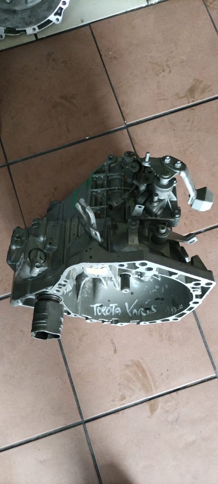Toyota Yaris manual gearbox - Private Seller Toyota Yaris manual gearbox - Private Seller