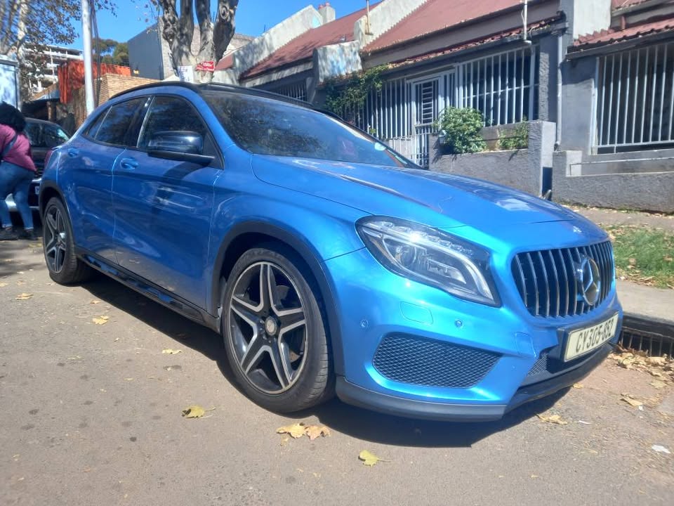 2016 Mercedes Benz AMG 4MATTIC GLA 250 PETROL, AUTOMATIC,  BLUE, 95000KMS SUNROOF