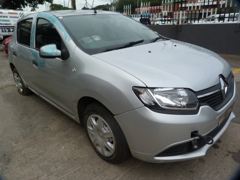 Renault Sandero 900T Manual Silver - 2016 STRIPPING FOR SPARES
