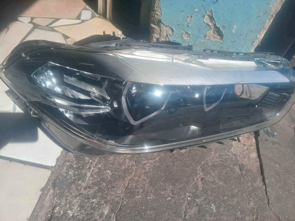 BMW X2 F39 LED Right-side headlamp Links 2018 - Private Seller BMW X2 F39 LED Right-side headlamp Links 2018 - Private Seller