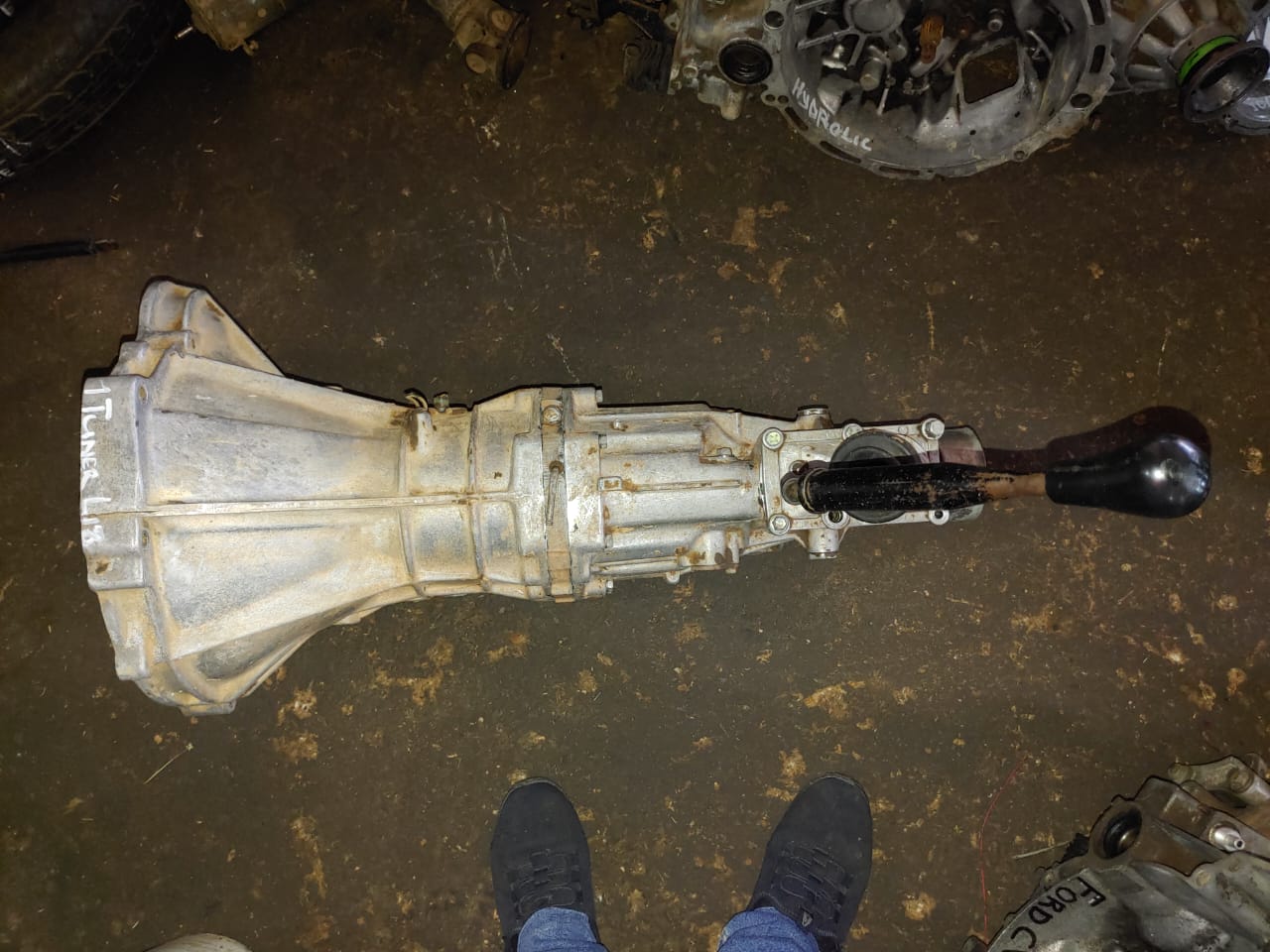 NNissan 1 Tonner 5 Speed GEARBOX for L18 Engin for sale