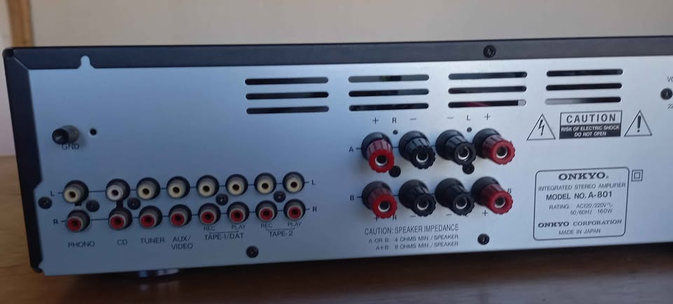 Onkyo A-801 amplifier