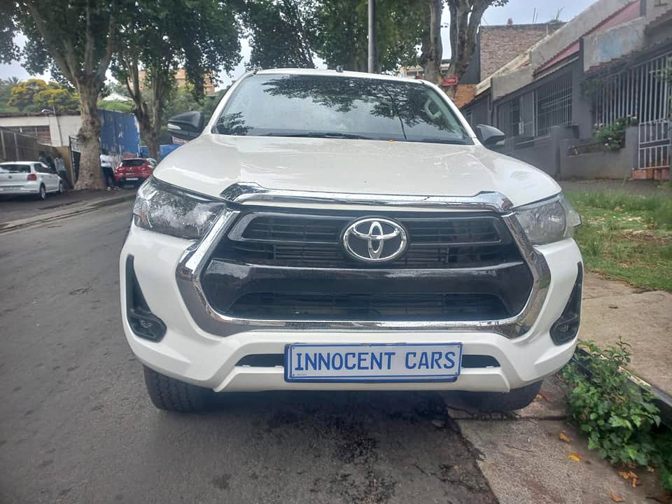 2017 TOYOTA HILUX 2.4 GD6 DIESEL, MANUAL, WHITE COLOR, MILEAGE 92000KMS