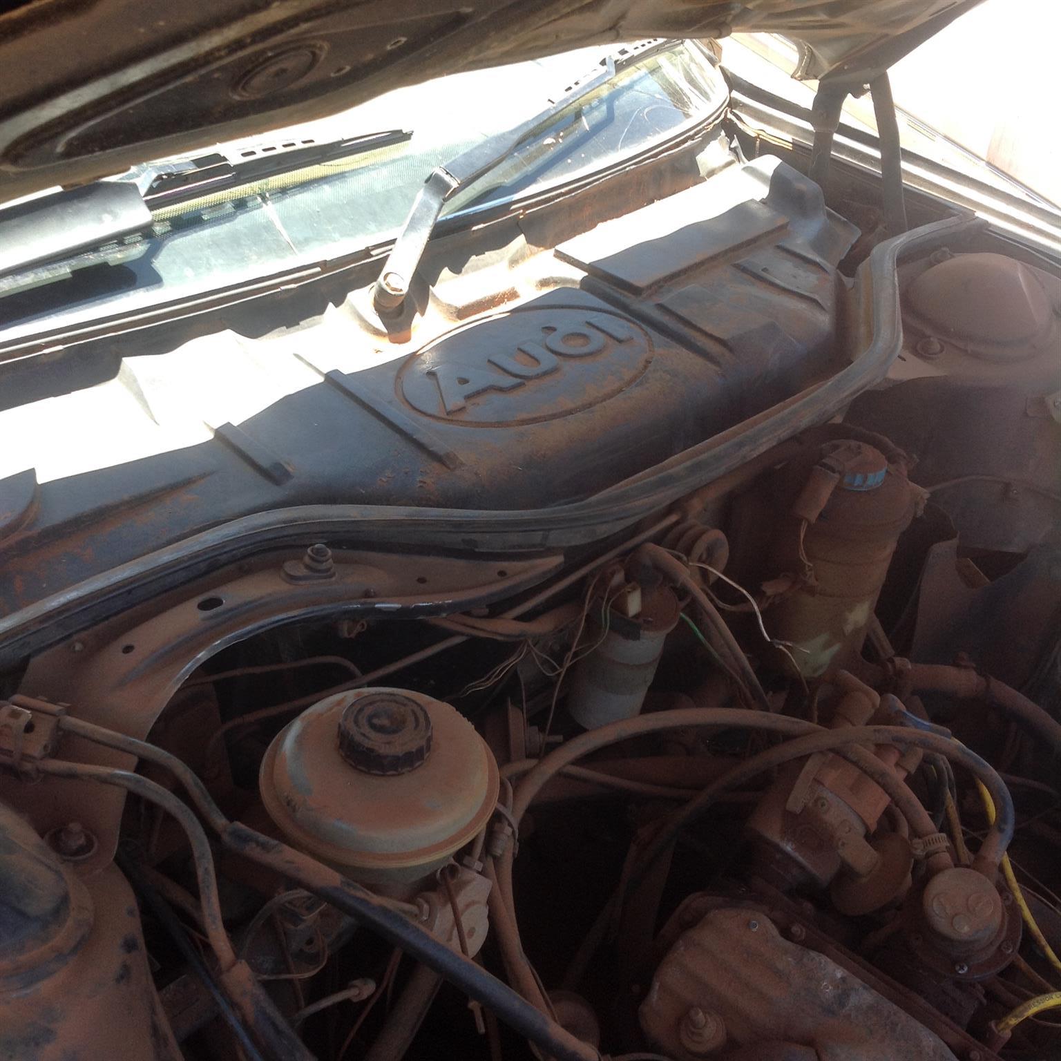 Stripping Audi 500E 1989 for Spares - Private Seller