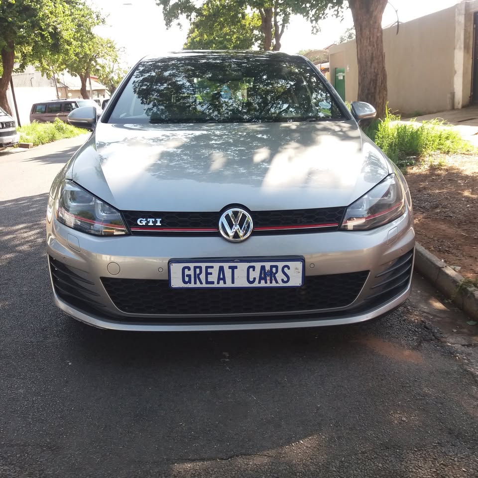 2014 VOLKSWAGEN GOLF 7 2.0 GTi DSG 45000Kilos SUNROOF Available