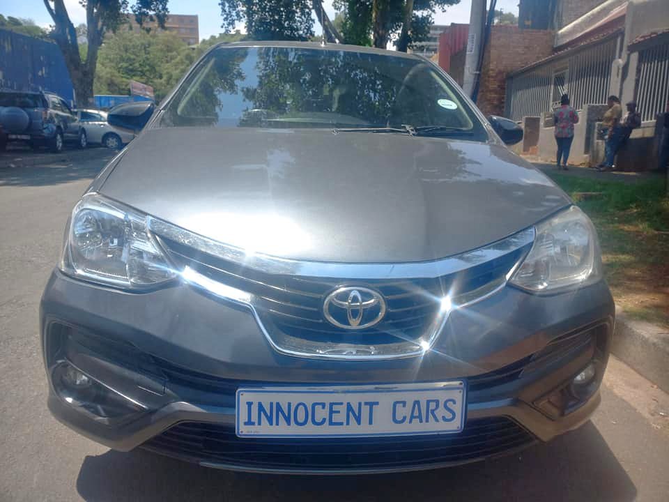2018 TOYOTA ETIOS HATCHBACK 1.5 PETROL, MANUAL, GREY COLOR, MILEAGE 58000KMS