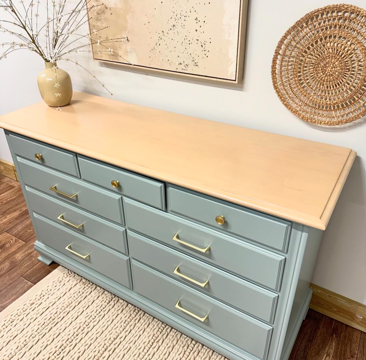 Benjamin Moore Top Wood Dresser