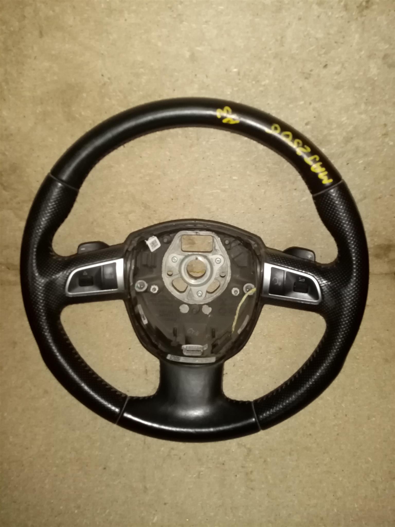 Audi A3 Sportback 1.8 2010 steering wheel for sale used - Private Seller Audi A3 Sportback 1.8 2010 steering wheel for sale used - Private Seller