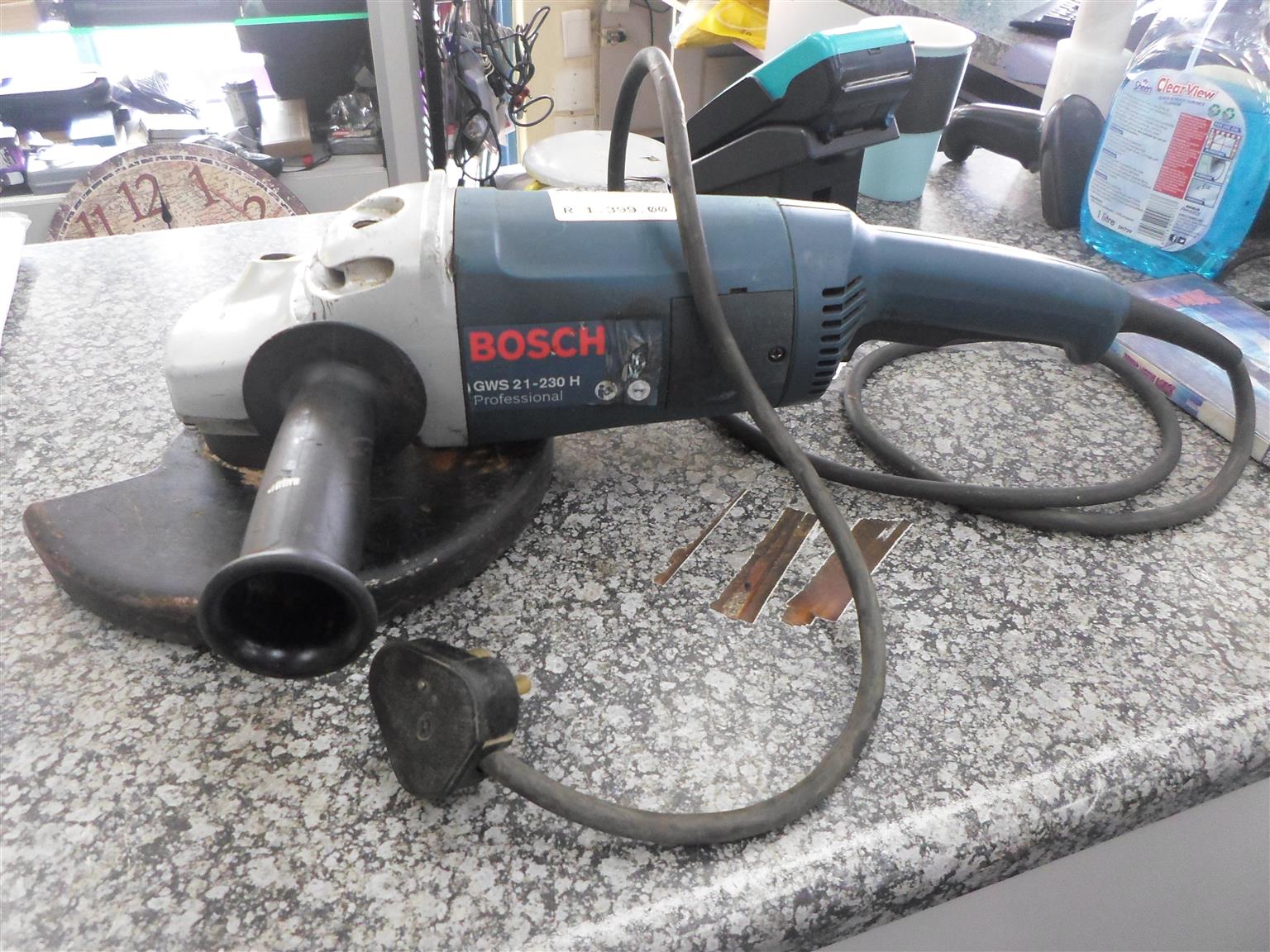 Bosch GWS 21-230H Angle Grinder | Junk Mail