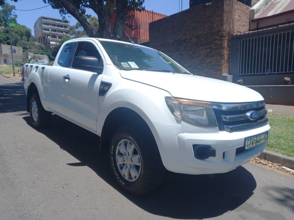 2012 Ford Ranger Super Cab 2.2 Diesel, Manuel, White Color, Mileage 95000kms,