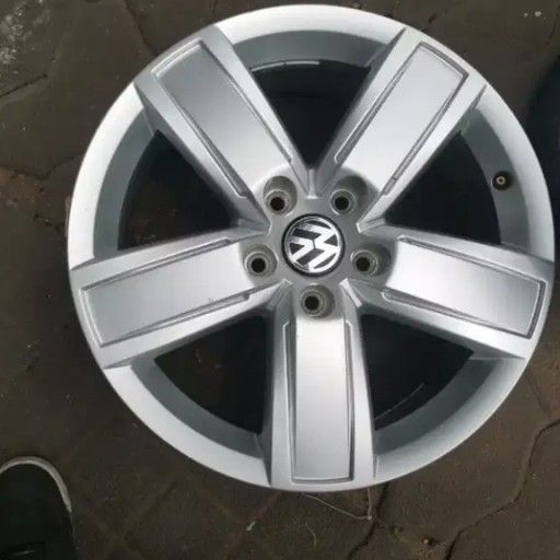 amarok rim - Private Seller amarok rim - Private Seller