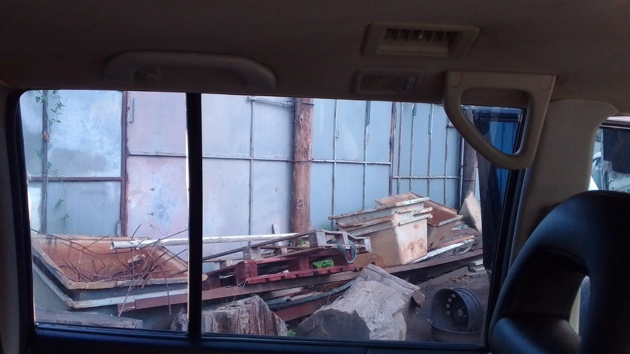 Used Mitsubishi Pajero Gen 3 Side Window for sale - Private Seller Used Mitsubishi Pajero Gen 3 Side Window for sale - Private Seller