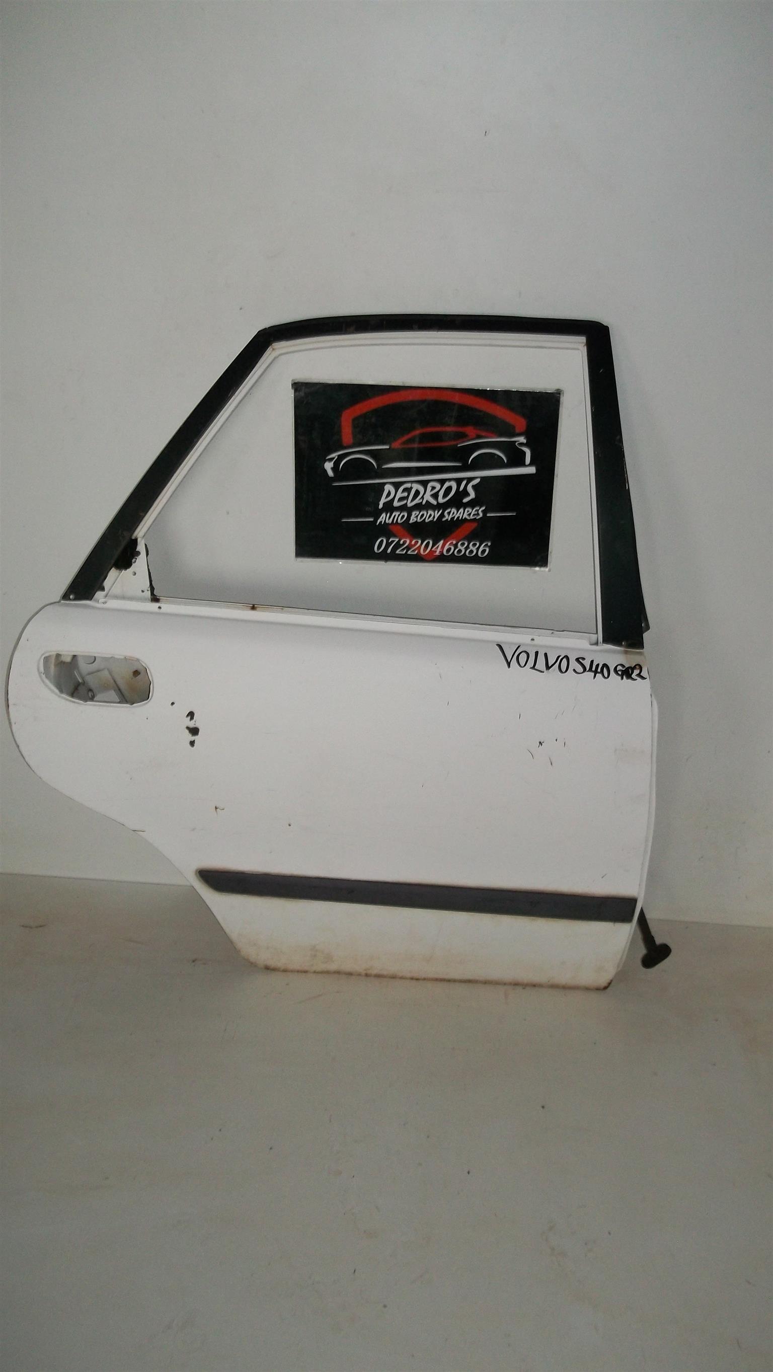 Volvo S40 (Right) passenger door - Private Seller Volvo S40 (Right) passenger door - Private Seller