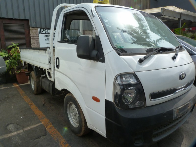 Kia K2700 Workhorse 2.7 Diesel Manual J2 White - 2013 SPARESBOYZ STRIPPING FOR S - Private Seller