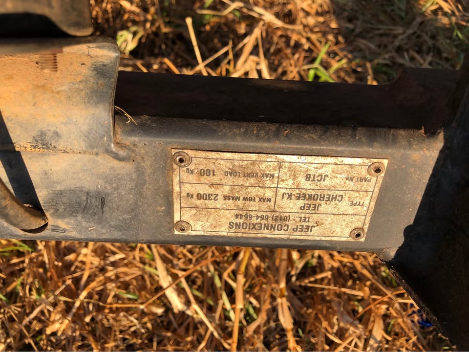 Jeep Cherokee Towbar for Sale - Private Seller