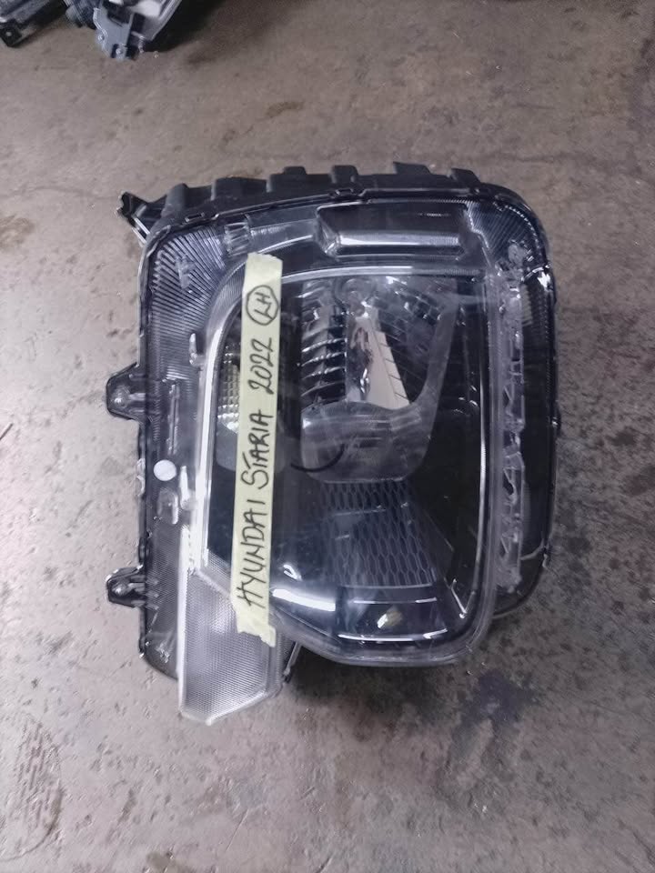 Hyundai Staria 2022 Headlight LH - Private Seller Hyundai Staria 2022 Headlight LH - Private Seller