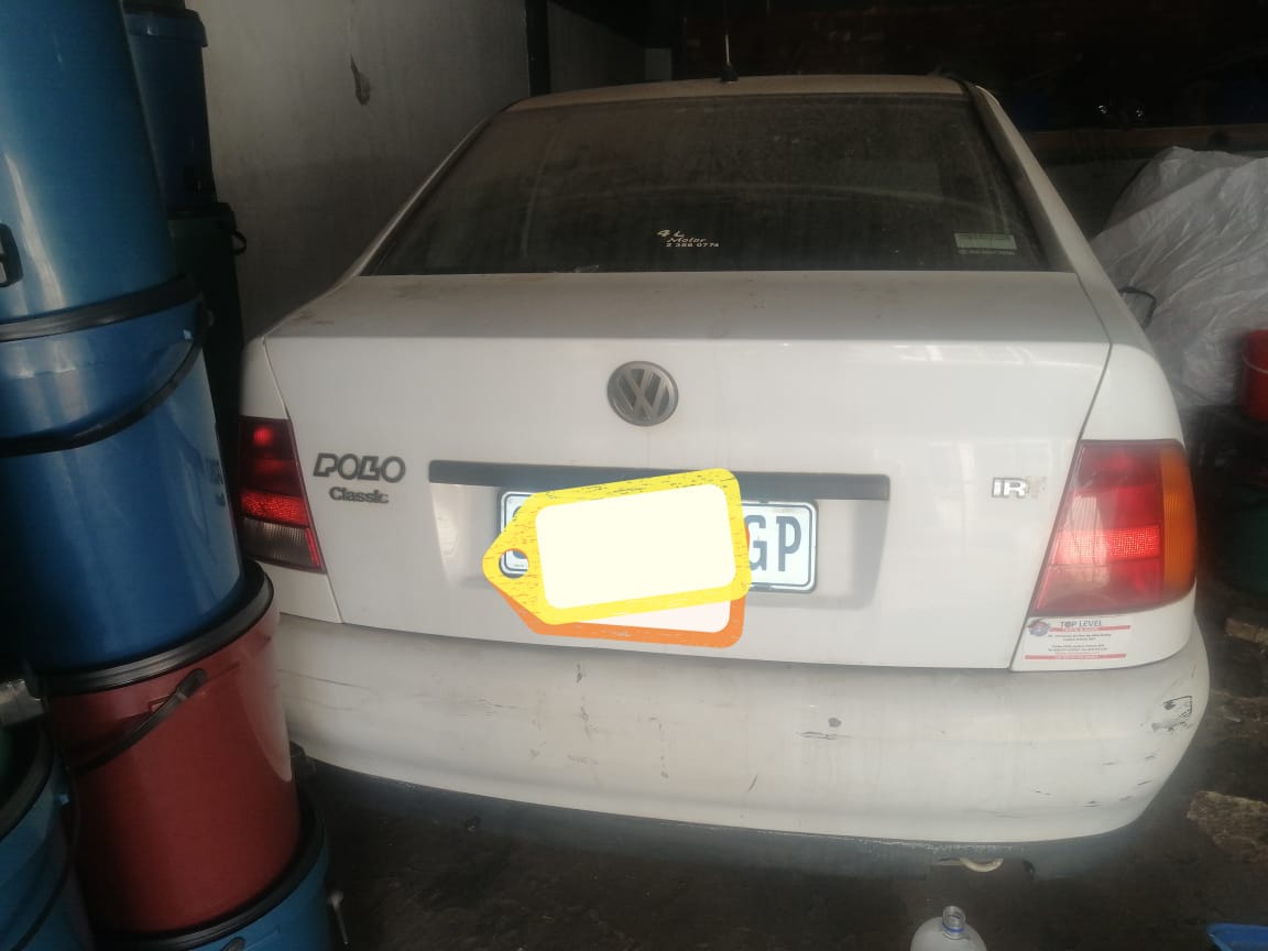 Vw polo classic 98 stripping for spares - Private Seller