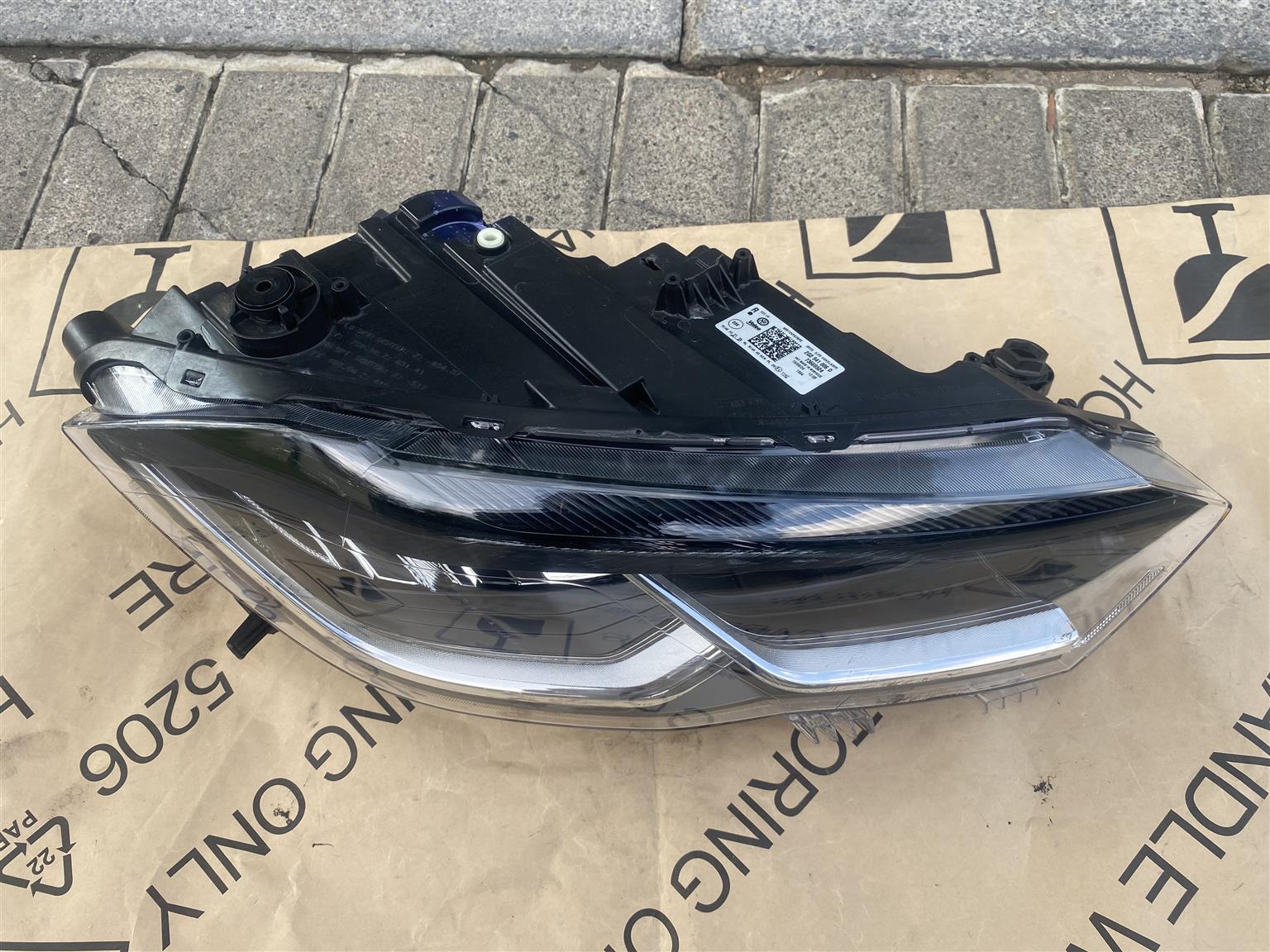 2024 VW POLO 9 FULL LED HEADLIGHT RIGHT SIDE FOR SALE. IN EXCELLENT CONDITION - Private Seller