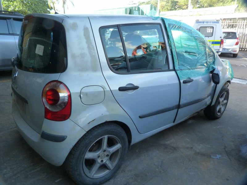 Renault Modus 1.6 Manual K4M Grey - 2006 SPARESBOYZ STRIPPING FOR SPARES - Private Seller