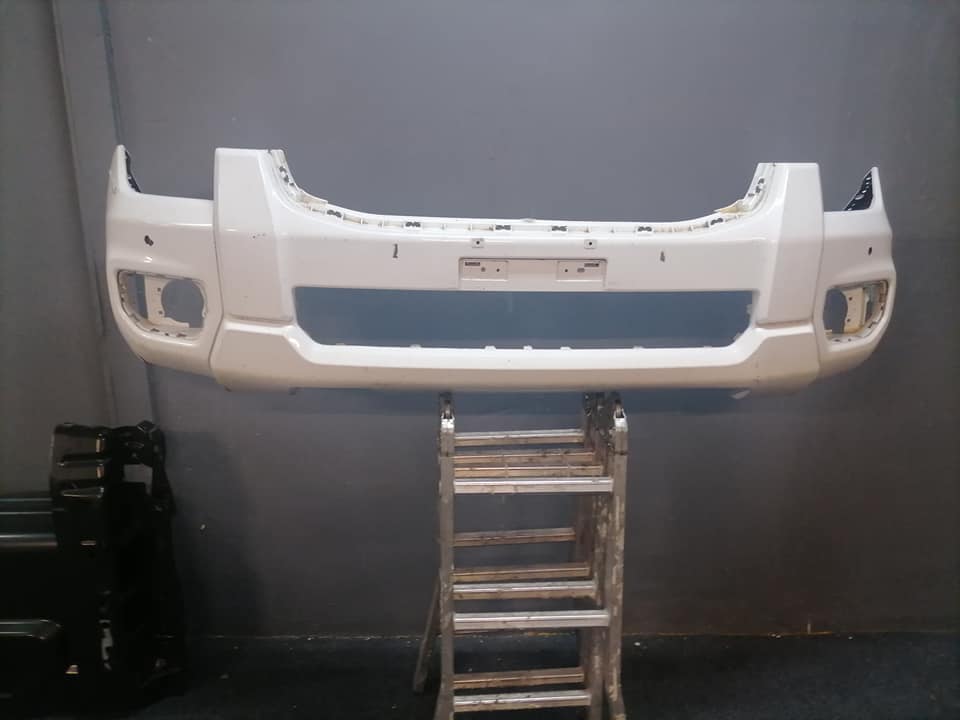 Ford Ranger T9 white bumper DM or contact number in the description for assistance. - Private Seller