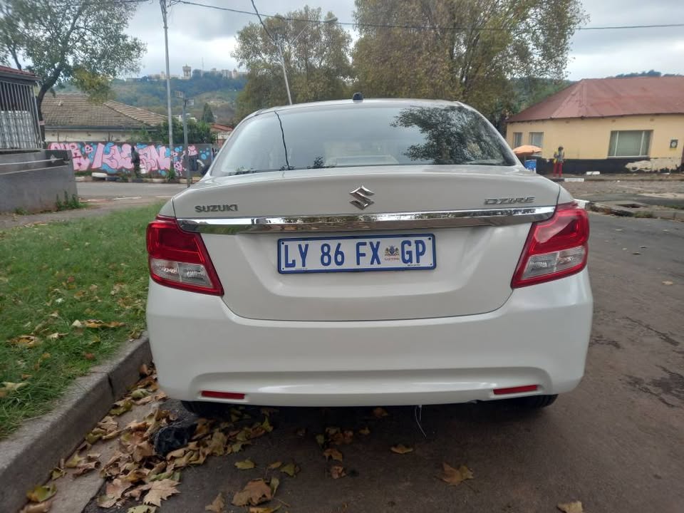 2024 Suzuki Dzire 1.2 Petrol, Manual, White, 5000kms. Service Book