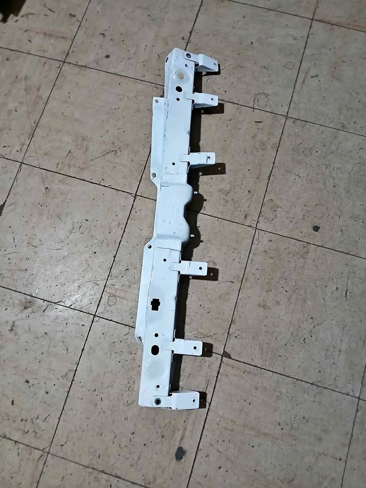 Chery tiggo 7 top cradle - Private Seller Chery tiggo 7 top cradle - Private Seller