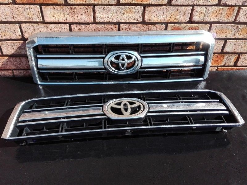 Toyota Land Cruiser Bakkie 79 Main Grill - Private Seller